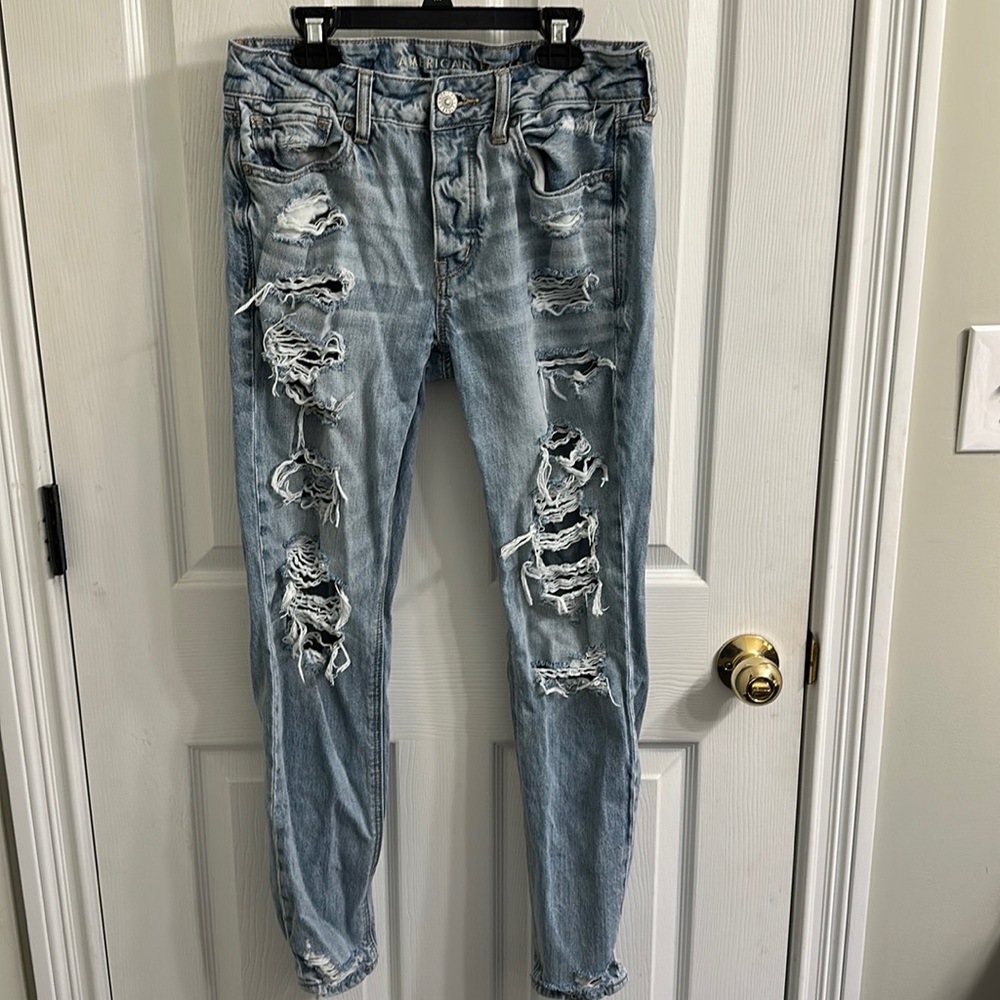 Distressed American Eagle Jeans size 2